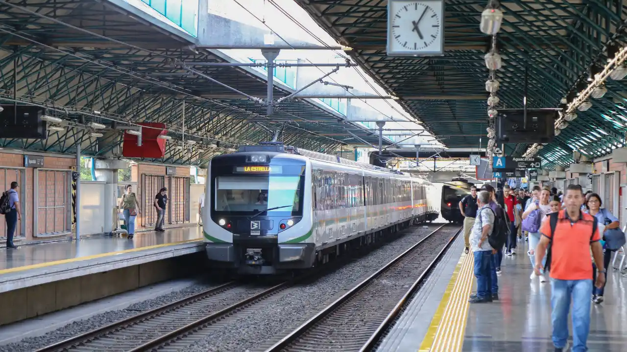 Metro de Medellín se pone verde: recibe certificación de carbono neutral tras 30 años de operación