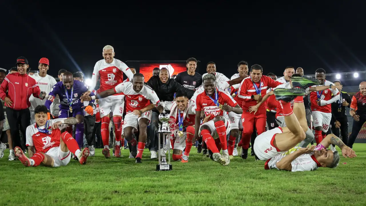 Rugido de autoridad! Santa Fe se corona Súper Campeón ante el Junior