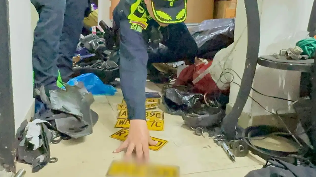 Destapan bodega secreta con más de dos mil autopartes robadas en Medellín