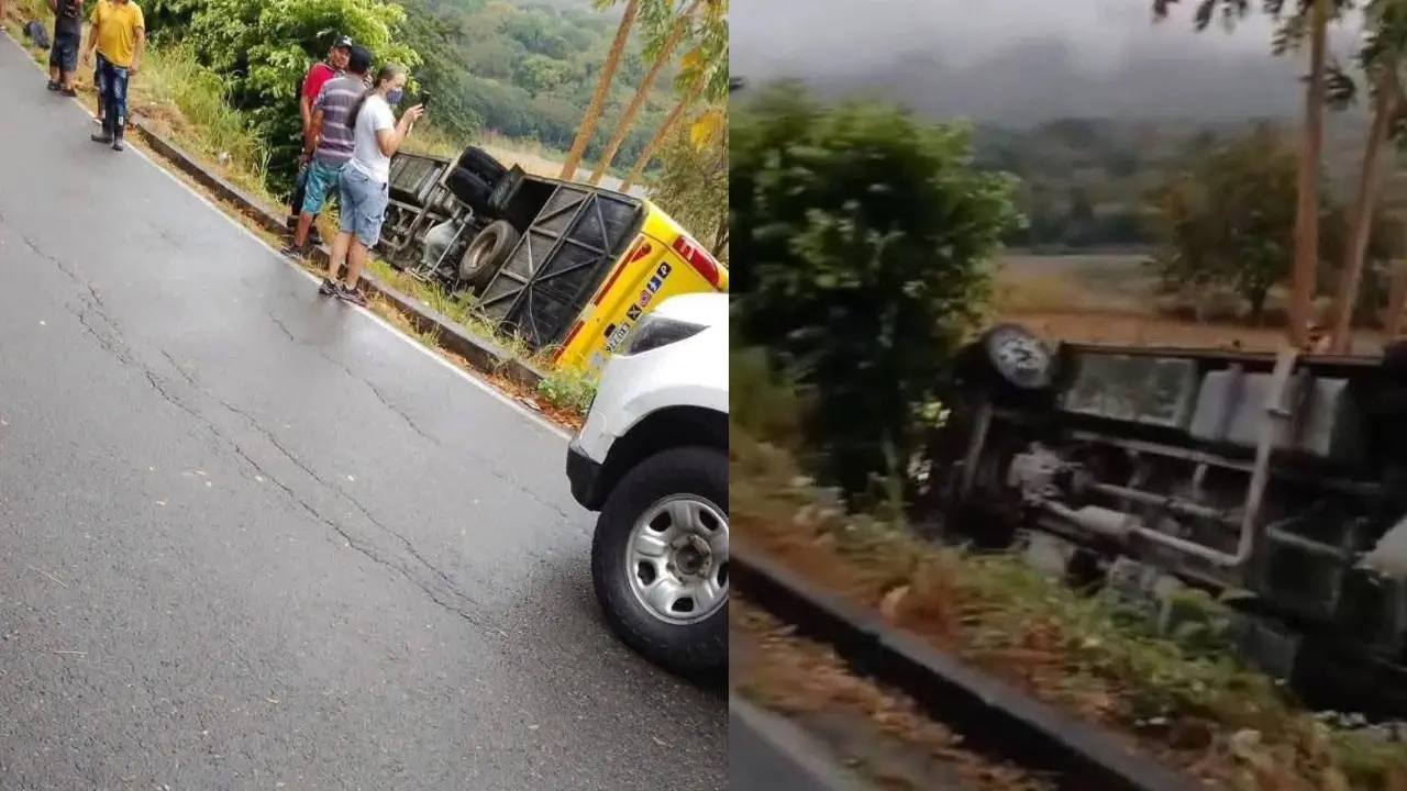 Autoridades confirman 18 heridos en accidente de bus volcado en la vía Sabanalarga - Medellín