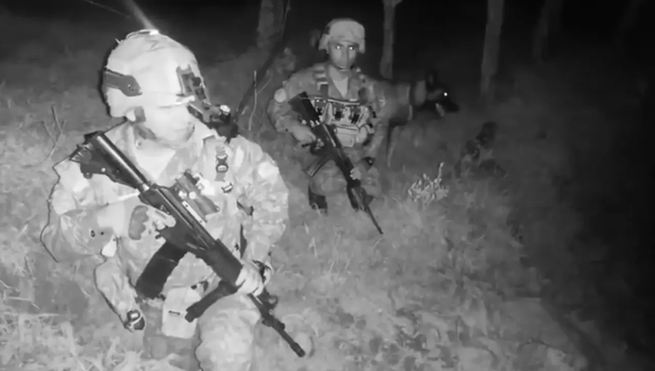 La noche de este domingo 25 de enero, el ejército hace presencia en el municipio de Briceño, donde hay fuertes combates entre el Clan del Golfo y las Disidencias farc, por el control teritorial