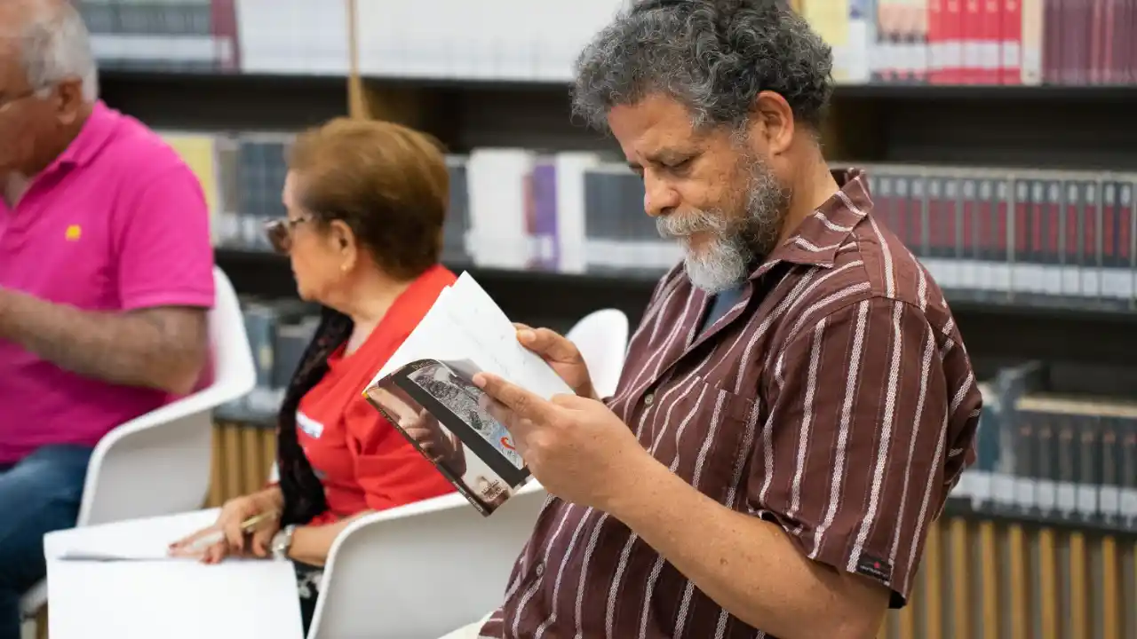 ¡Qué buenos lectores! Más de 33 mil libros 'perdidos' volvieron a las bibliotecas de Medellín