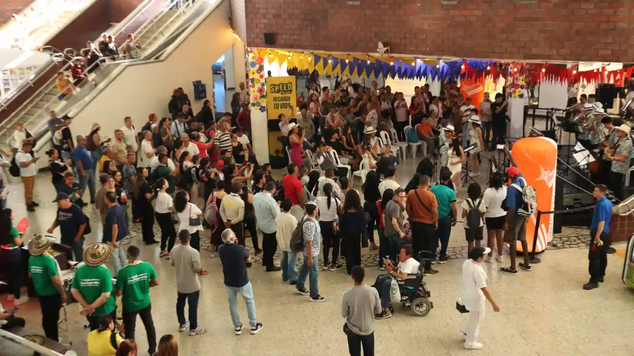 Así fue el impresionante 'boleo' en las Terminales Medellín que movilizó a más de 21 millones de pasajeros