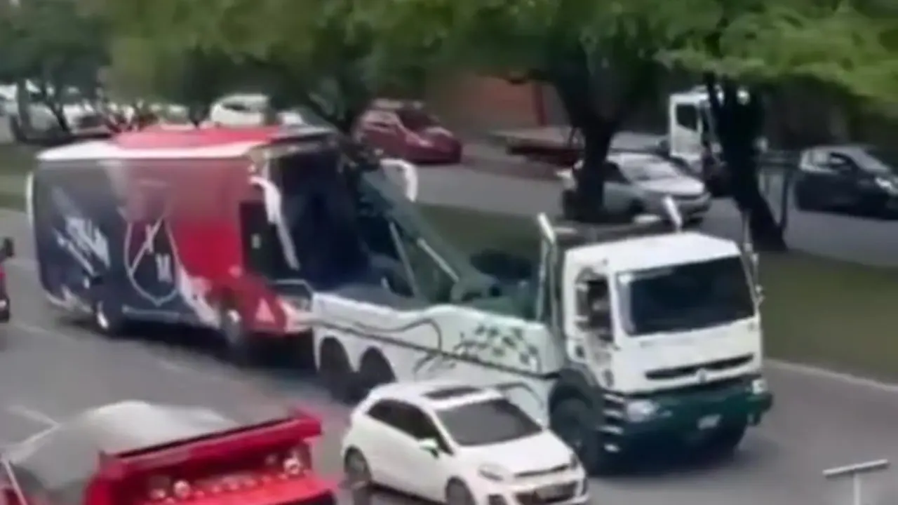 ¡En serio, suelten al DIM! Ya ni el bus del ‘Poderoso’ quiere funcionar