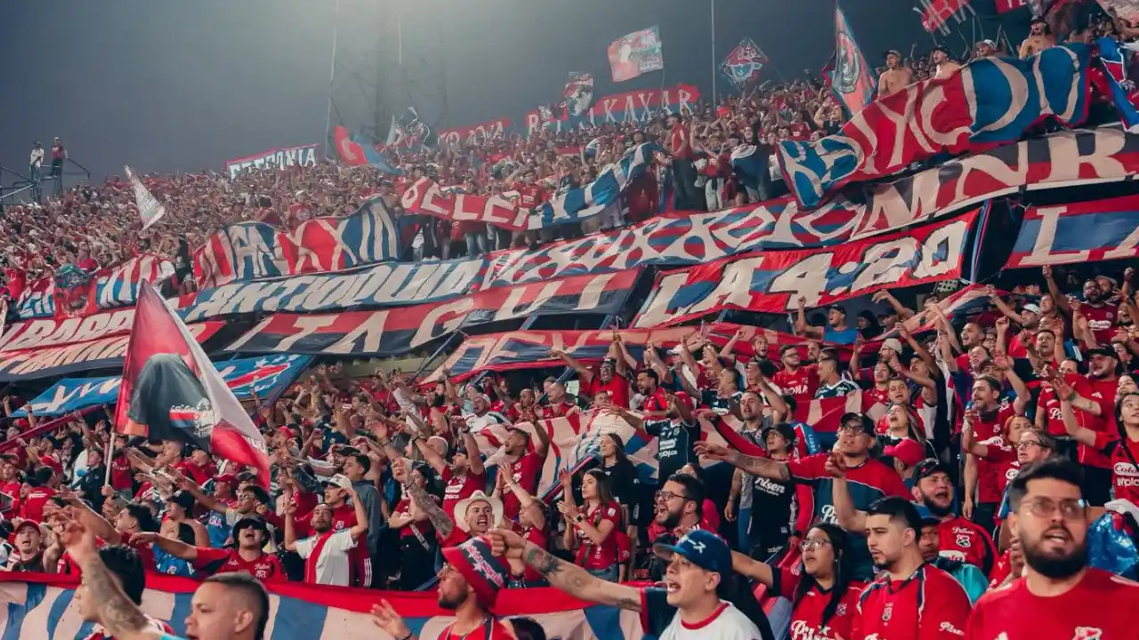 ¡Sin excusas para faltar!: Con la ventaja en el bolsillo, el DIM abre sus puertas para que la hinchada llene el templo rojo