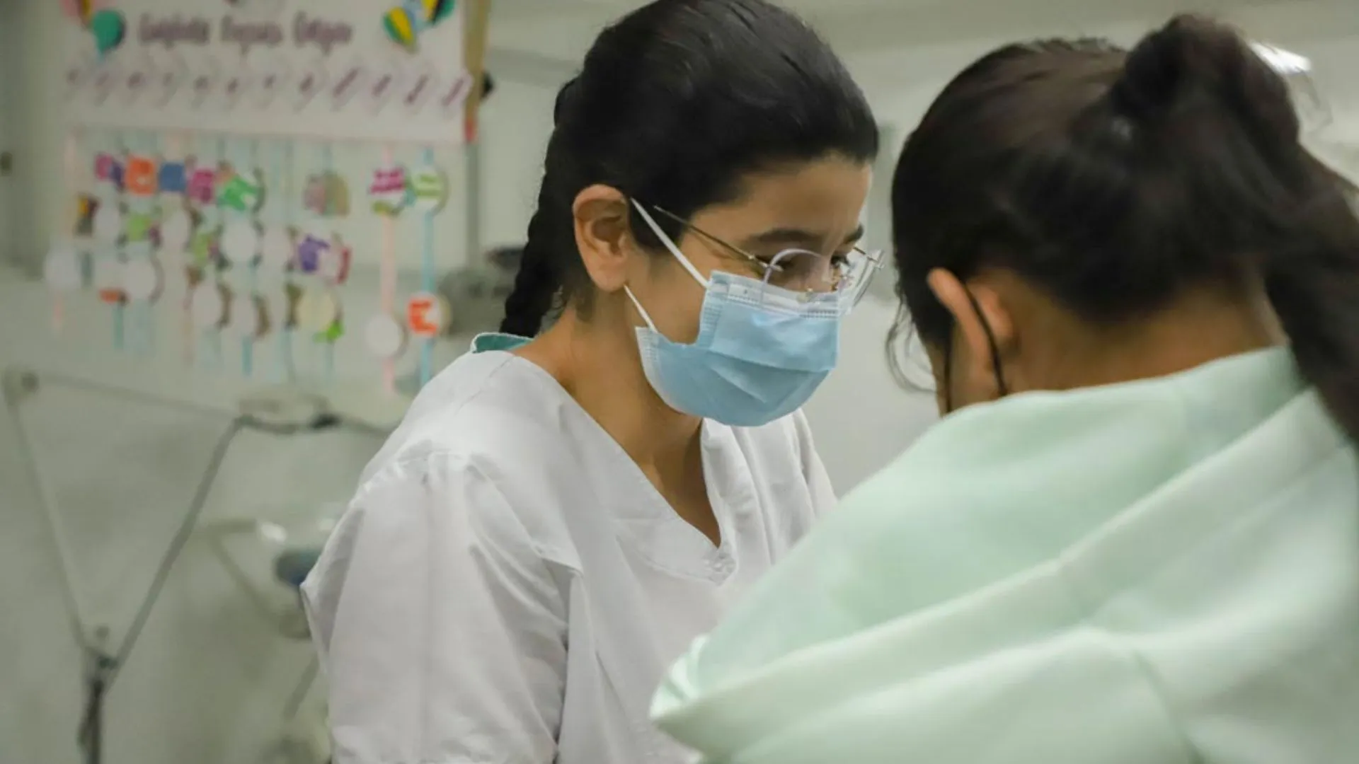 ¡Ojo con la tos y la fiebre! Medellín en alerta por aumento de infecciones respiratorias