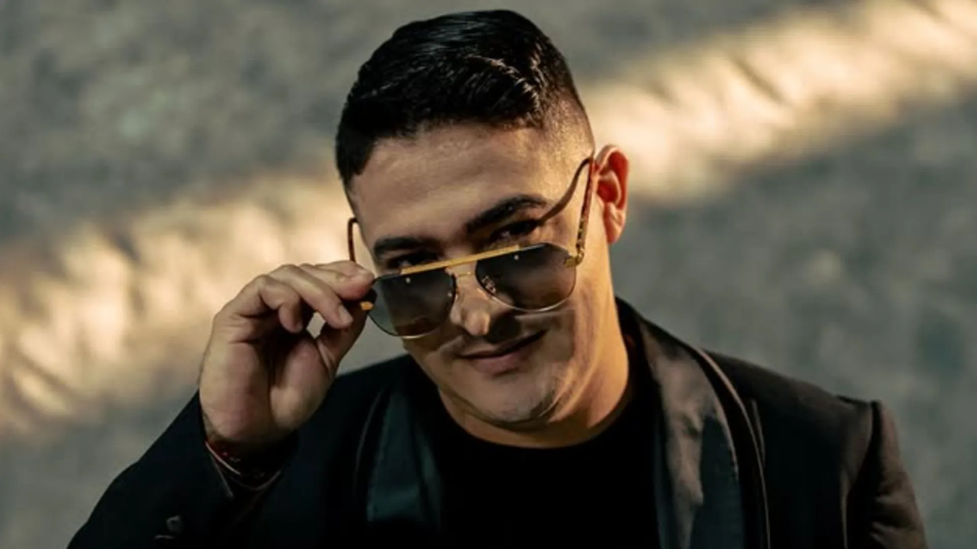 “Nos pusieron un arma a todos”: cantante de música popular fue víctima de millonario atraco en Bogotá