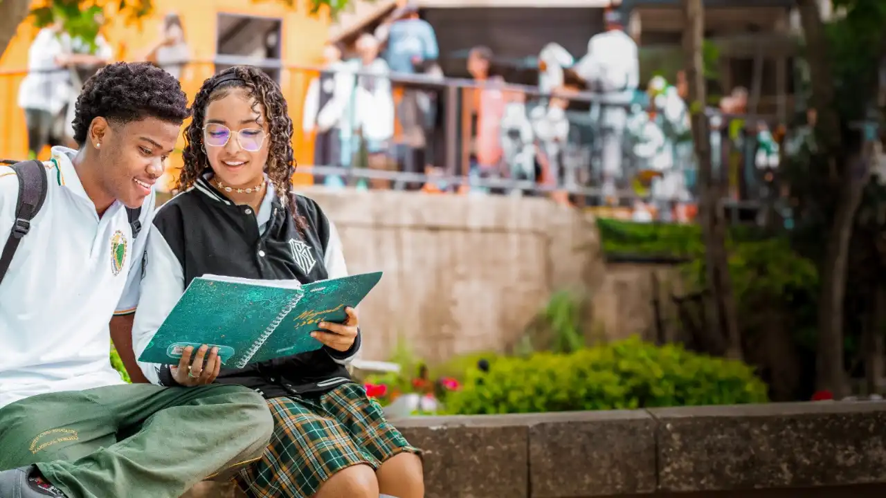 Medellín otorgará becas completas a los mejores puntajes de las Pruebas Saber 11
