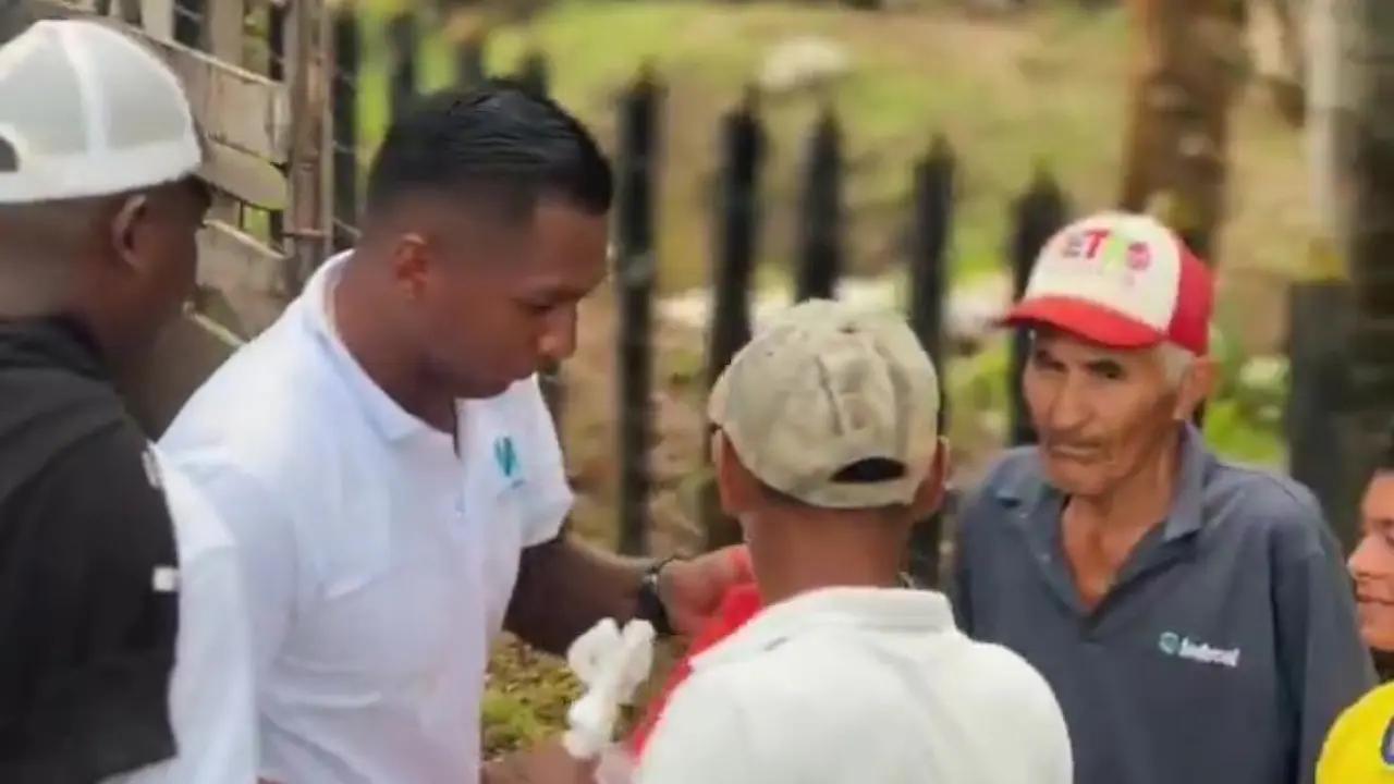 Alfredo Morelos lidera jornada humanitaria en apoyo a los damnificados por el invierno en Córdoba