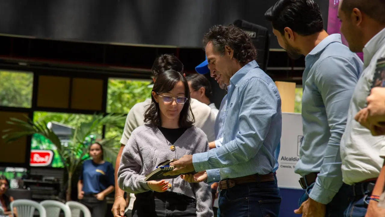 Medellín logra la tasa más alta de bachilleres que entran a la educación superior en los últimos 4 años