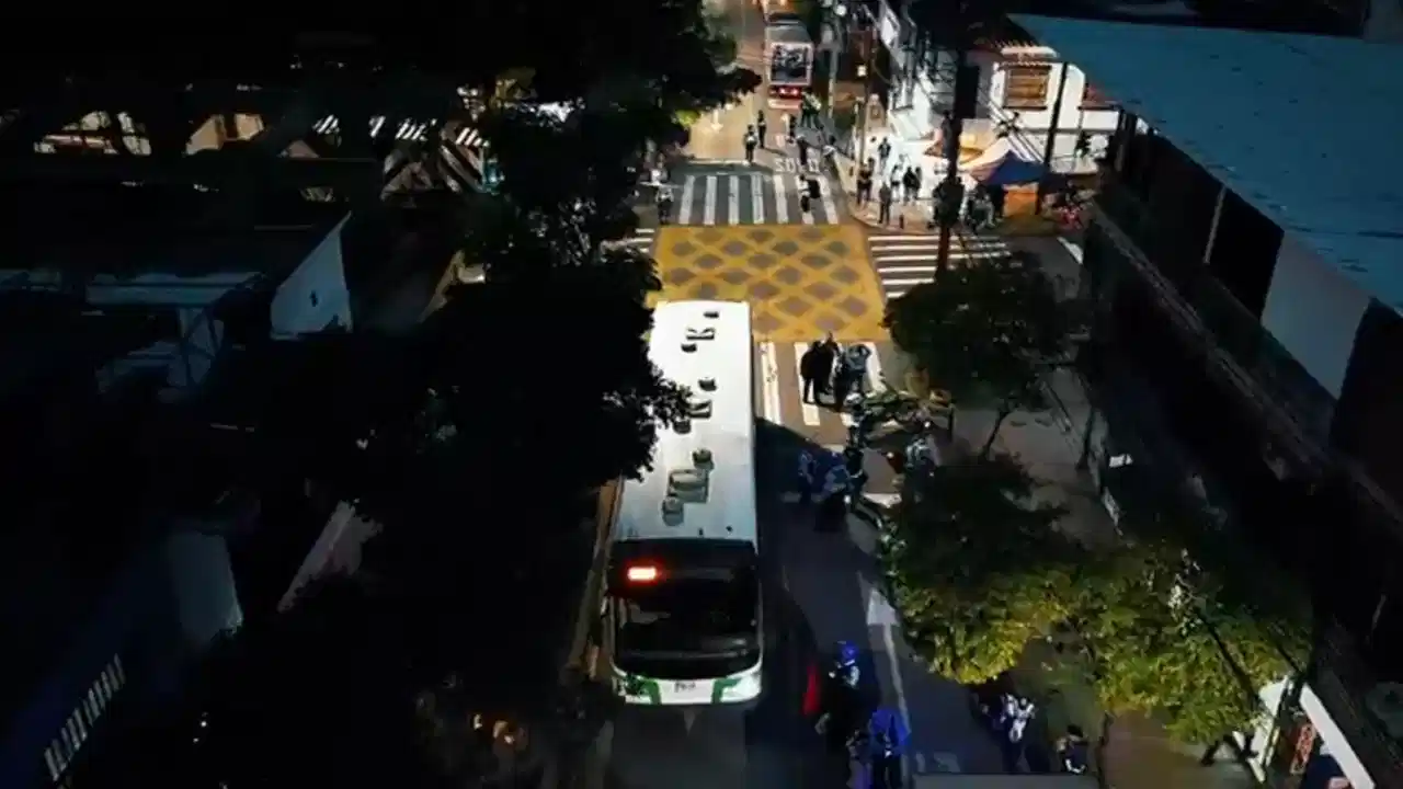 ¿Muy guapos en video? Intervienen el corredor del Metroplús tras ser pillados haciendo piques en Manrique