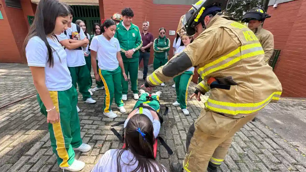 Medellín previene la tragedia: 90 mil ciudadanos se preparan ante amenazas climáticas
