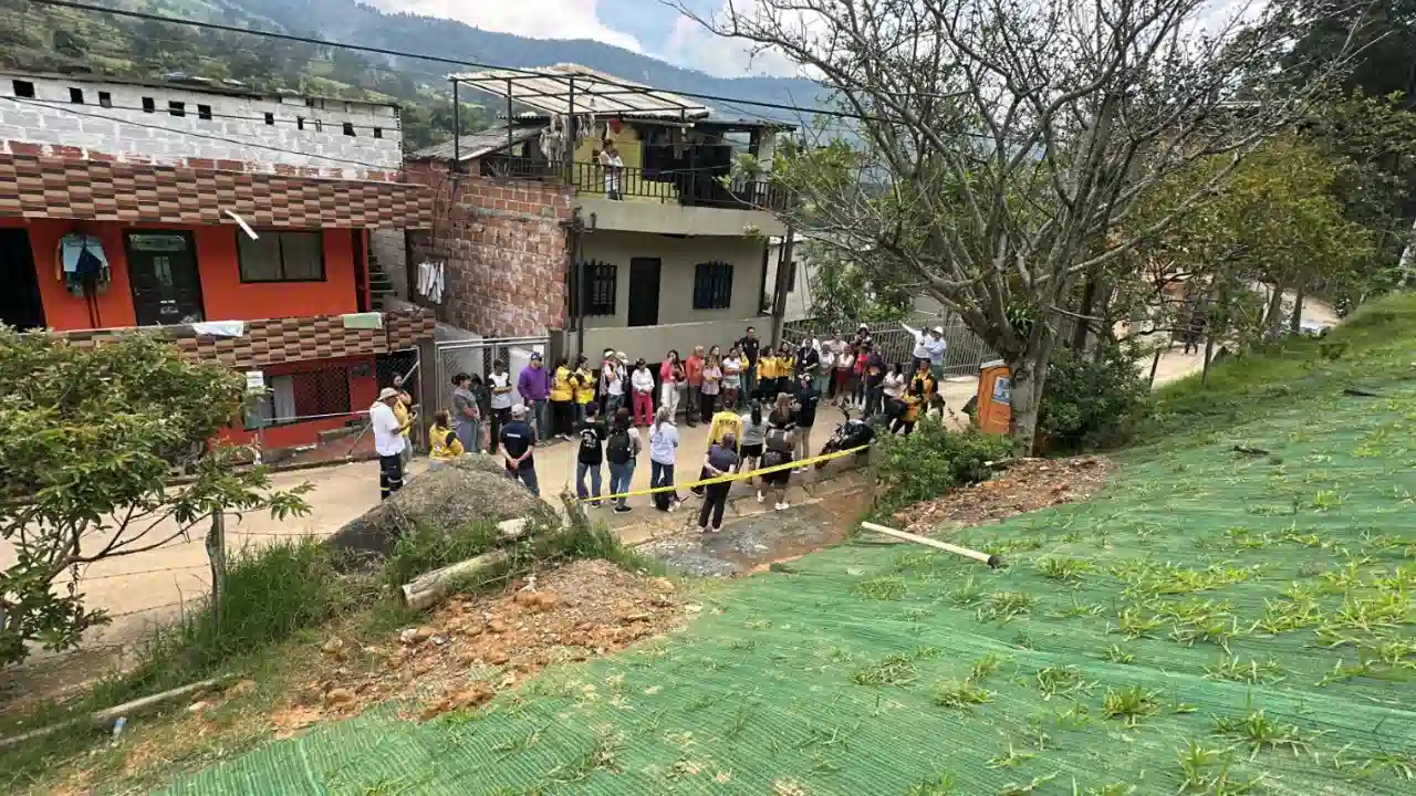 Medellín previene la tragedia: 90 mil ciudadanos se preparan ante amenazas climáticas