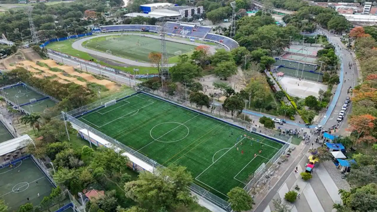 ¡A estrenar tenis! Bello entregó cuatro escenarios deportivos renovados