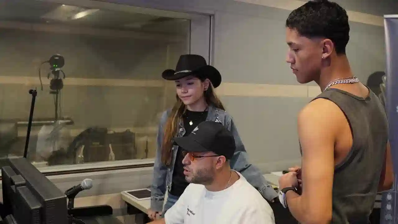 Medellín abre sus estudios de grabación profesionales para artistas locales