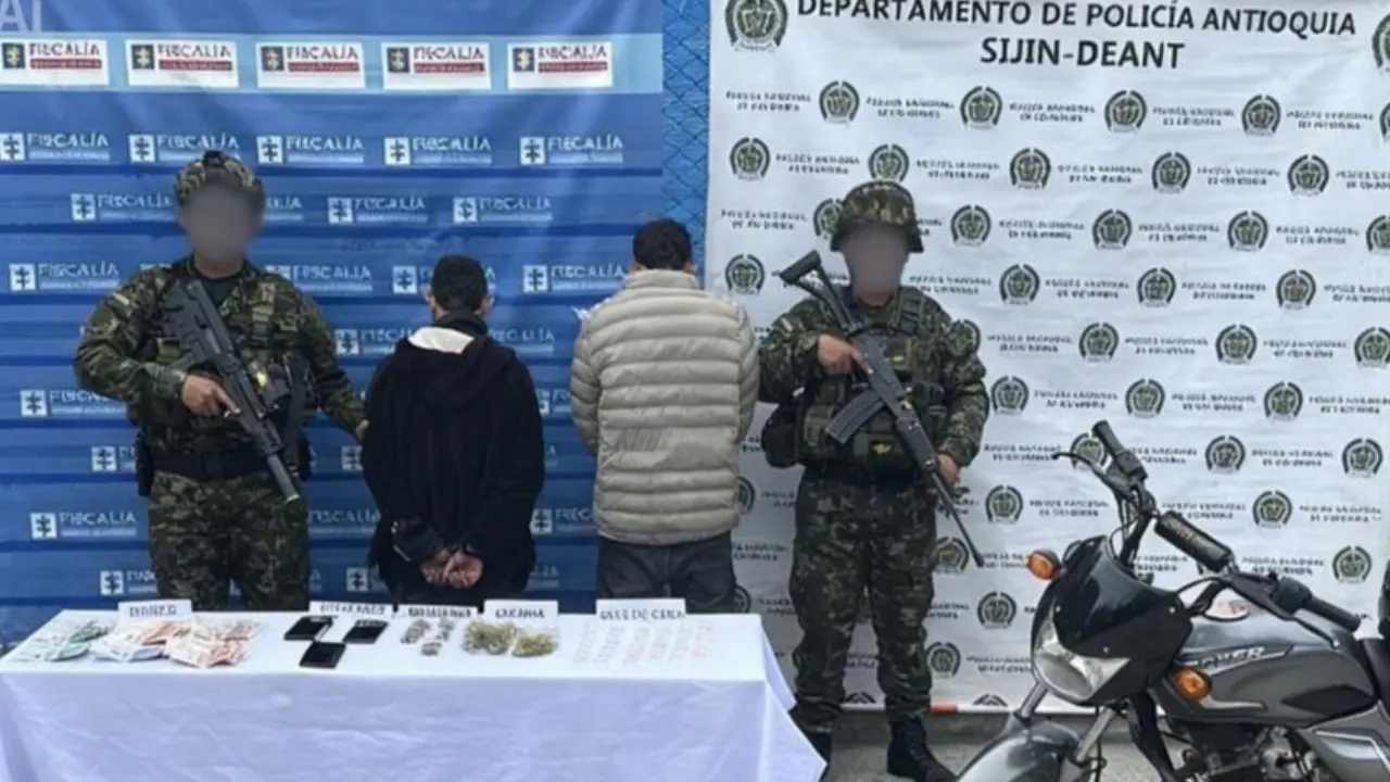 Caen dos señalados de instalar material insurgente en Rionegro