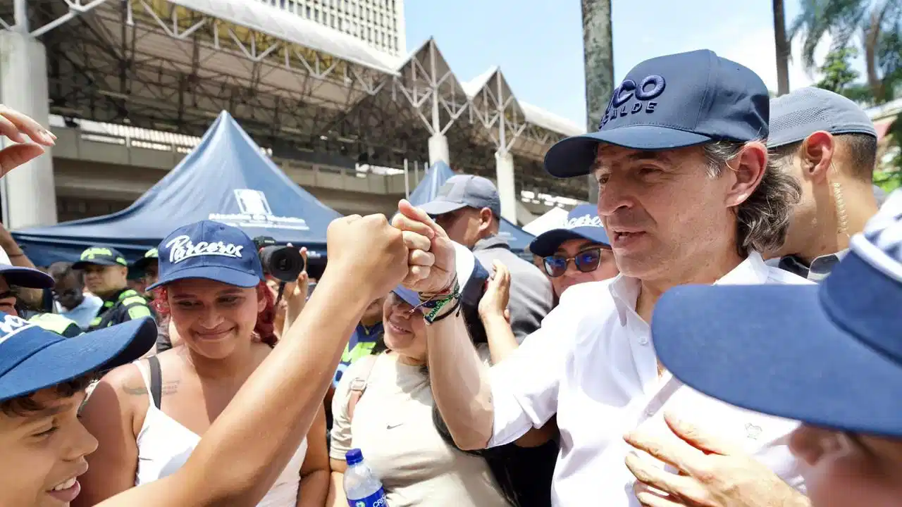 El corazón de Medellín se transforma: Inicia plan para recuperar el Parque Berrío y Plaza Botero