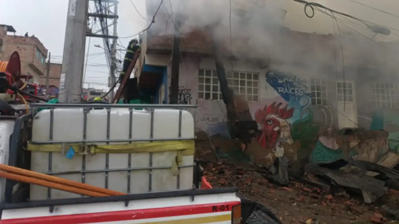 Voraz incendio consumió vivienda en Soacha: segundo piso quedó en ruinas