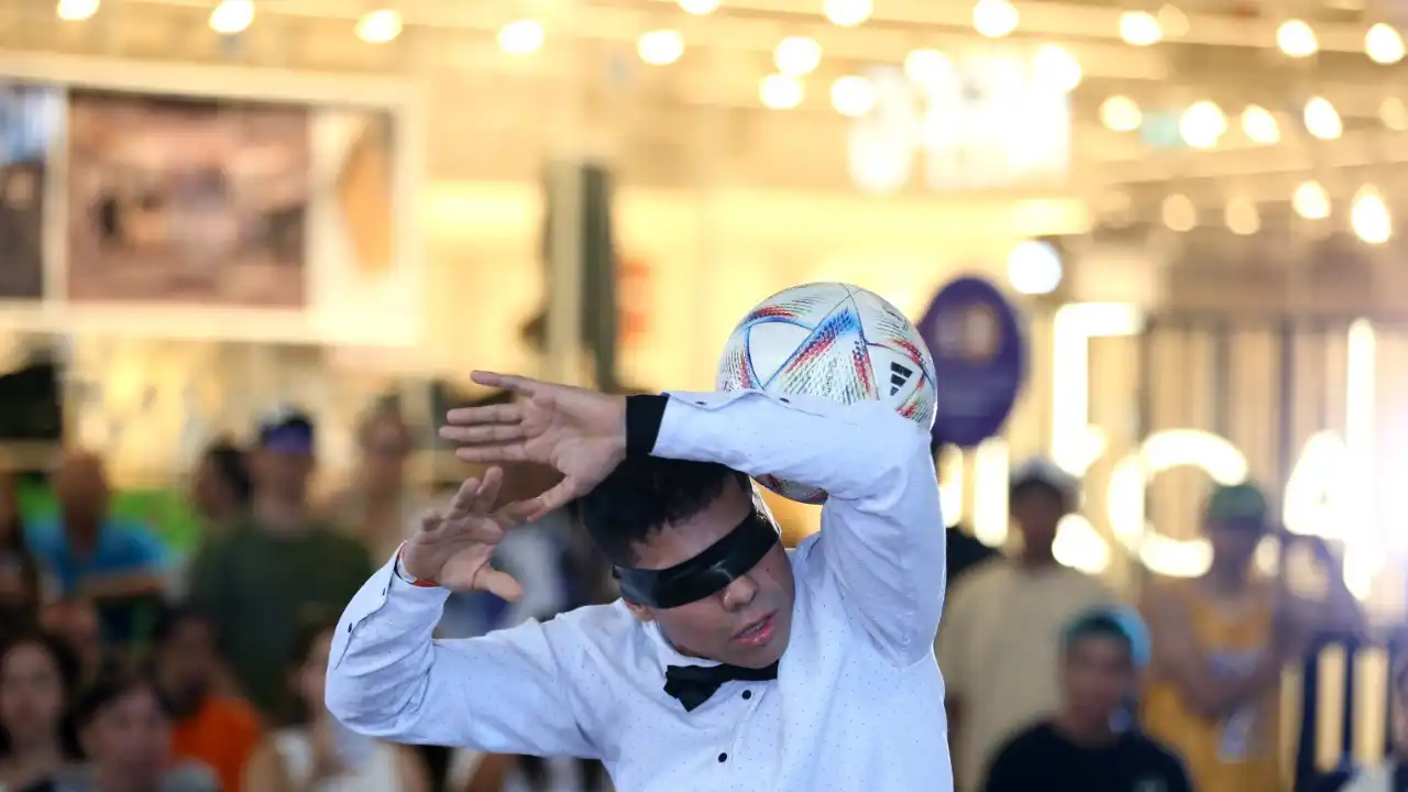 Inder Medellín abrió inscripciones para que aprenda a jugar fútbol australiano o freestyle y se mueva con adrenalina