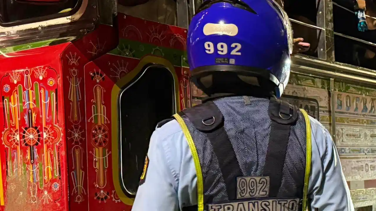 Apretón a las chivas rumberas en Medellín: van 130 operativos