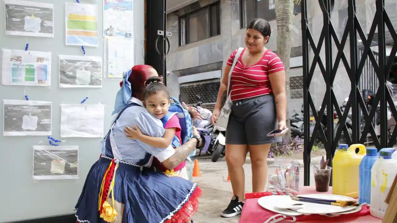 ¡Buen Comienzo ahora abre sábados! Más apoyo para familias