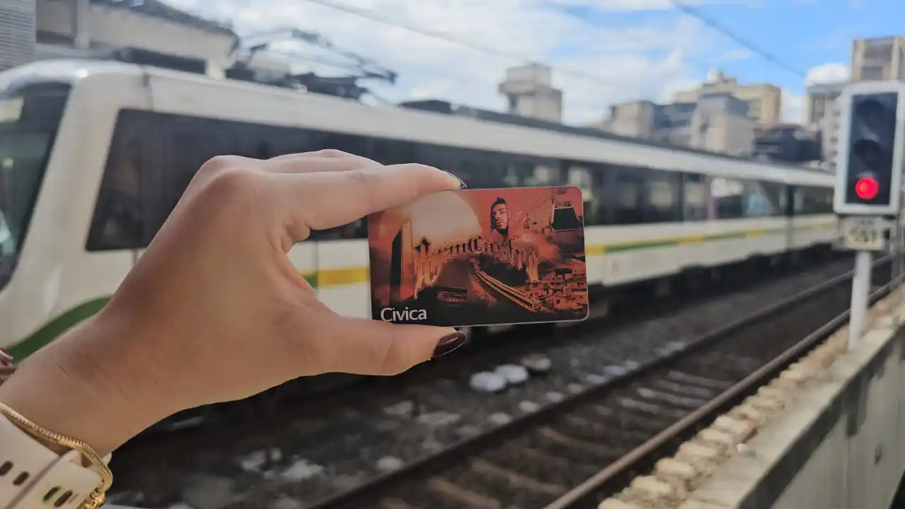 ¡El 'Ghetto Singer' toma el metro! Se lanza el Civic de Ryan Castro y así de fácil es conseguirlo