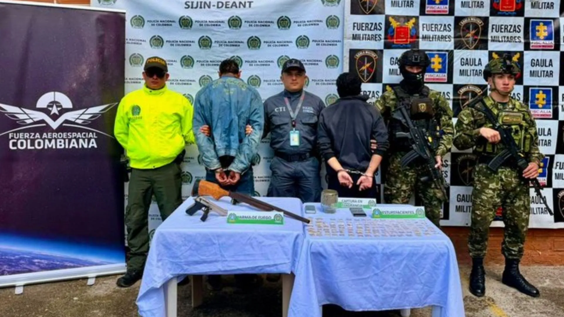 ¡Pa’ la cárcel! Capturan a dos presuntos integrantes del Clan del Golfo en Rionegro con armas y droga