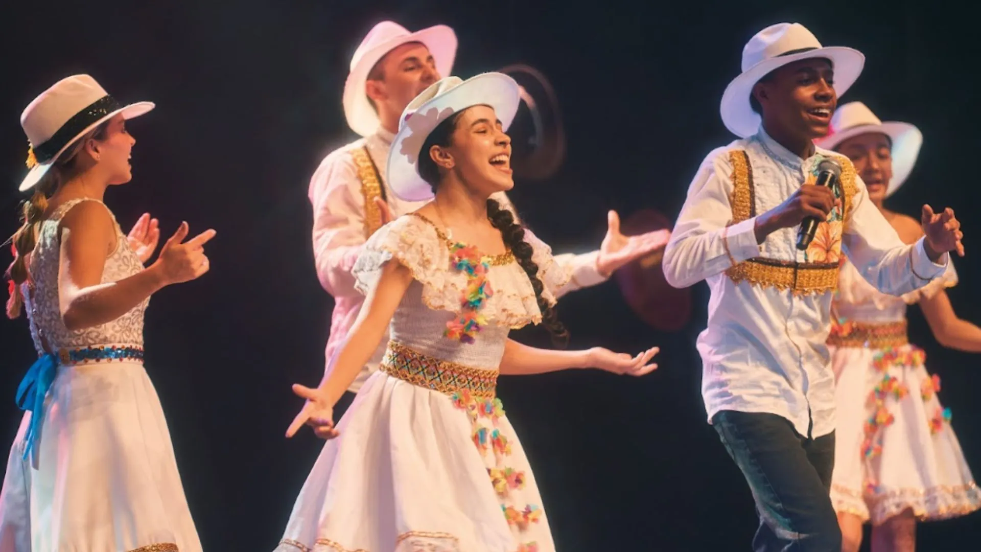 ¡Orgullo nacional! El grupo 'Colombia Canta y Encanta' llevará nuestra música andina a EE. UU. y Brasil