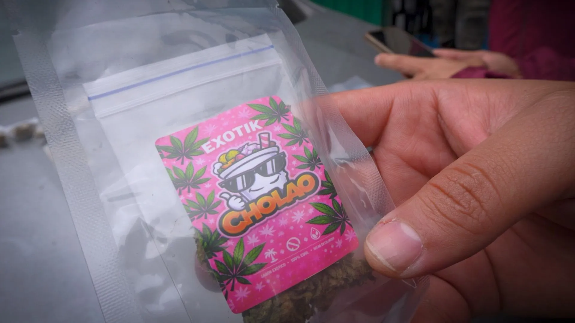 Golpe al microtráfico en Los Mártires: tres capturados con droga de sabores y orden judicial por hurto