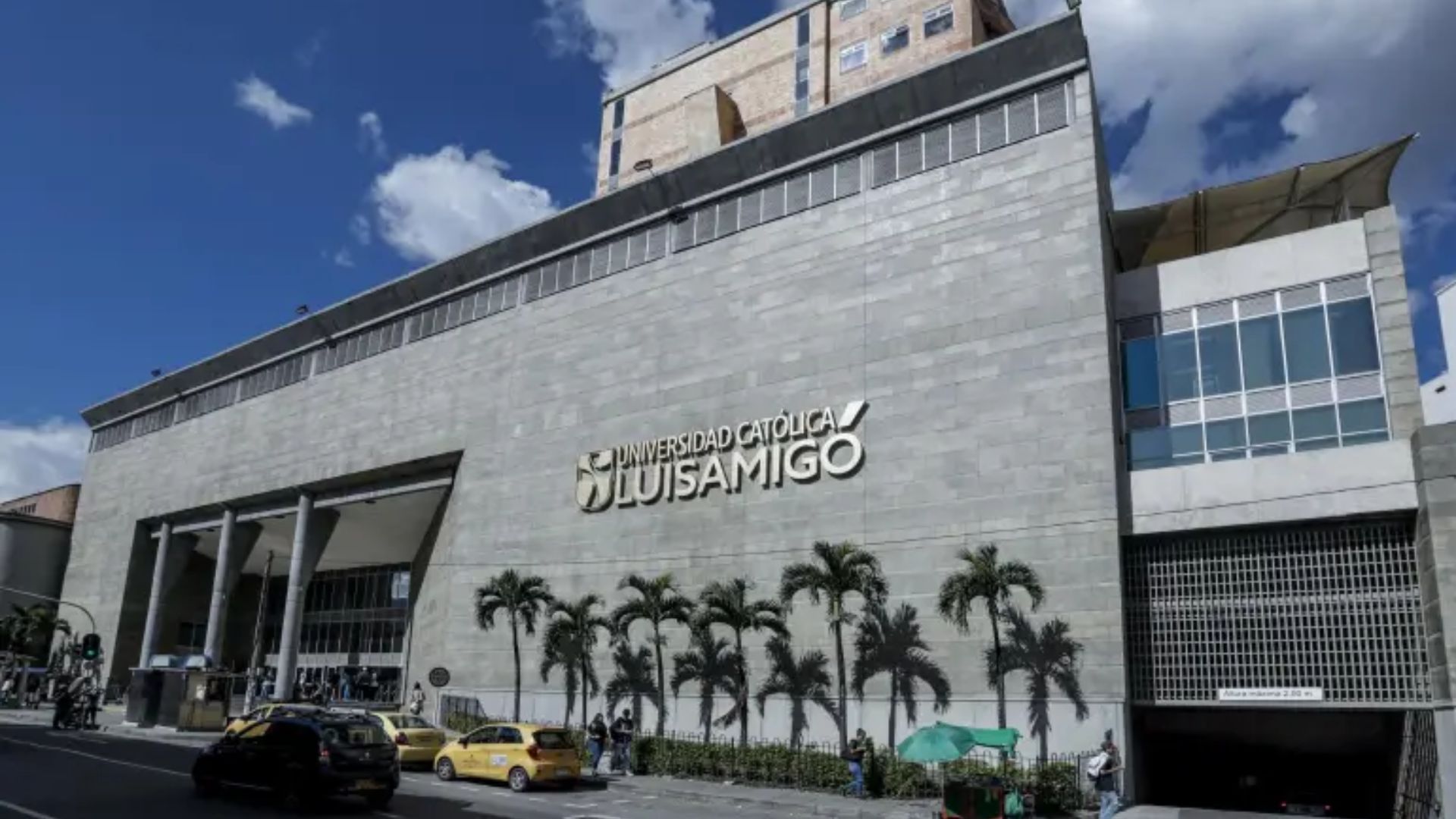 Convocan plantón en la Universidad Católica Luis Amigó tras denuncia contra estudiante por presunto abuso sexual