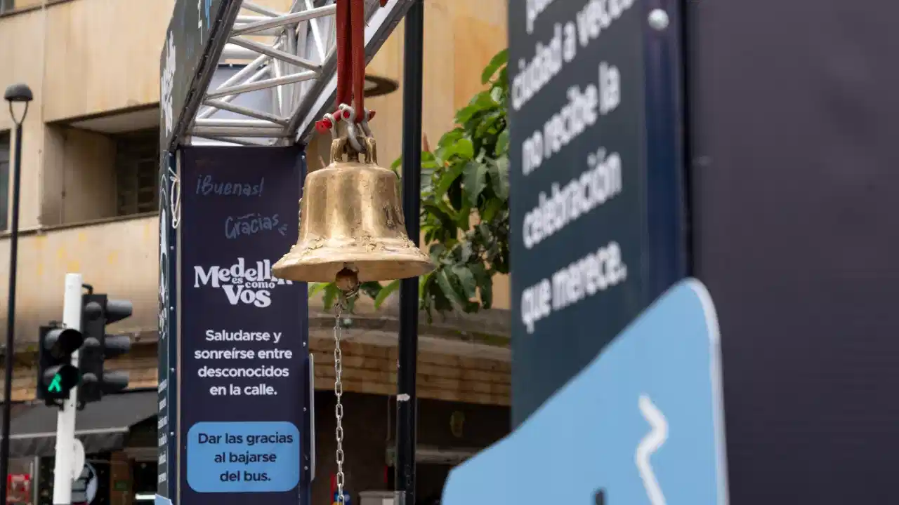 ¡Que suene la campana! Nueva estrategia para destacar actos de solidaridad en Medellín