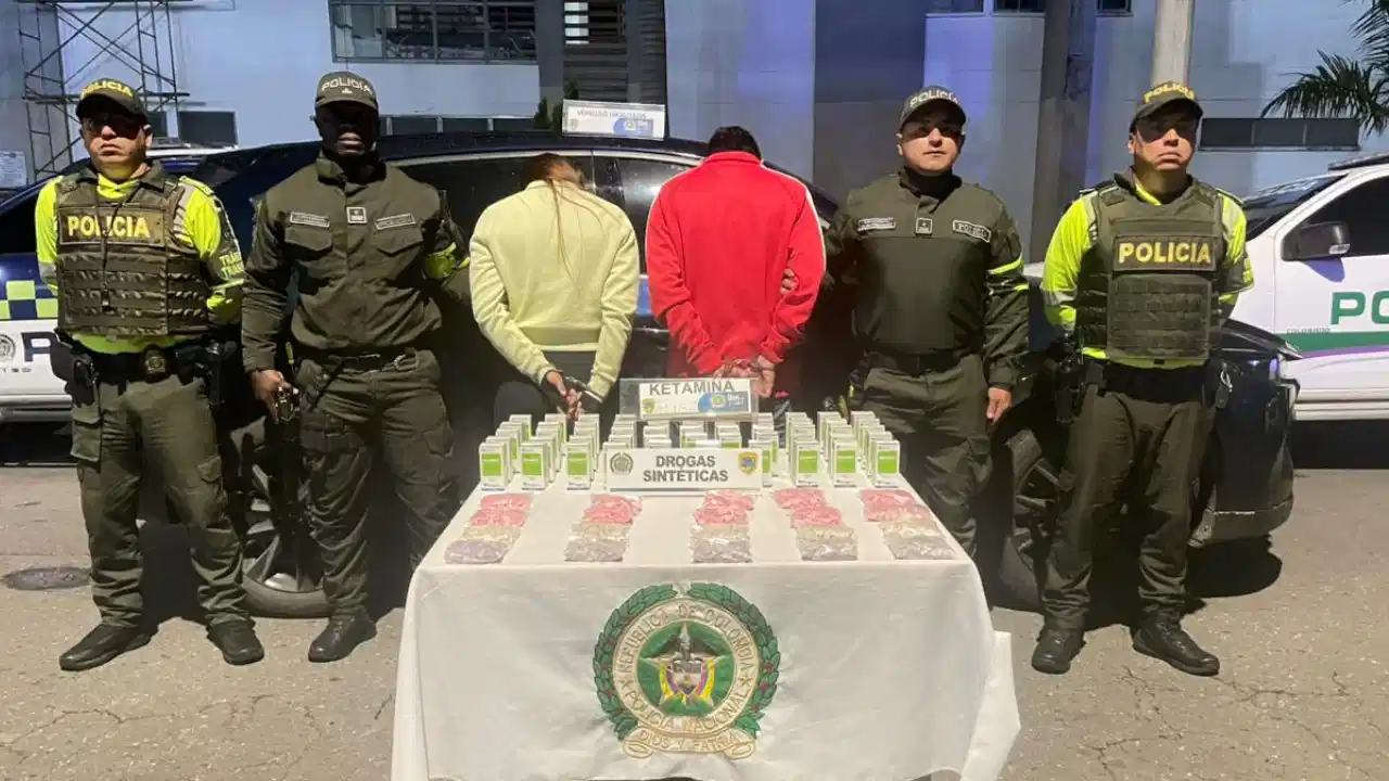 Pillaron camioneta cargada con éxtasis y ketamina en la vía Bogotá - Girardot
