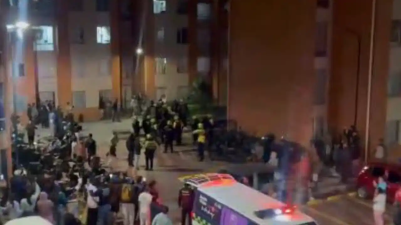 ¡Caos y furia en Usme! Comunidad casi lincha a señalado abusador y patrulla atropelló a ciudadanos en la huida