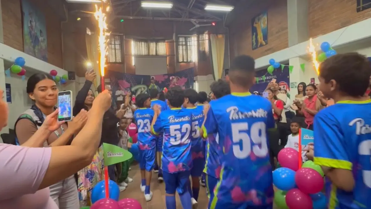 ¡Más vigilancia en colegios! Autoridades intensifican operativos por riñas entre jóvenes