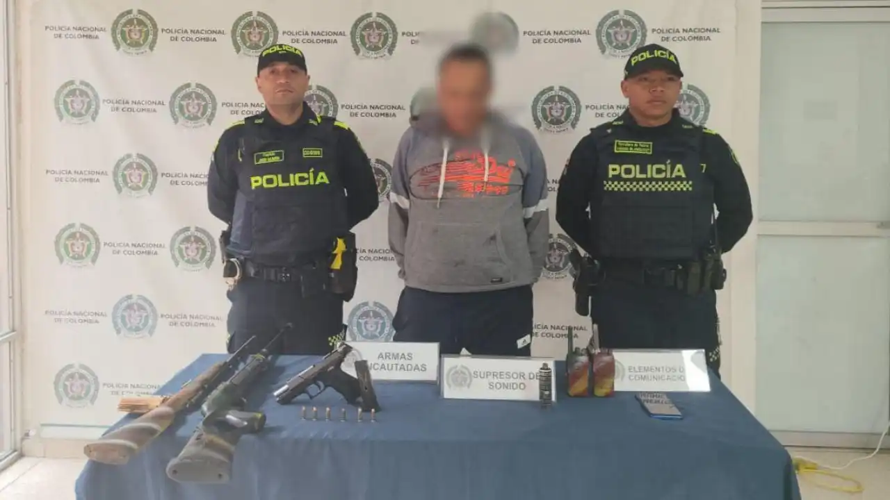 ¡Cayó alias ‘Gomelo’! Lo agarraron con armas y lo señalan de homicidio en Medellín