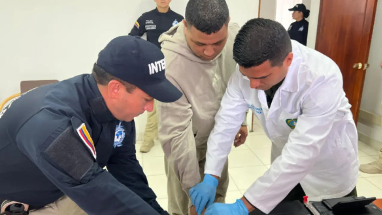 Extraditan a cinco colombianos por narcotráfico a EE.UU.