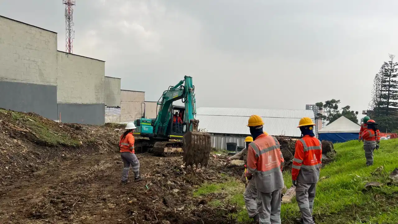 ¡Alisten los cuadernos! En Robledo ya iniciaron las obras de un megacolegio de siete pisos
