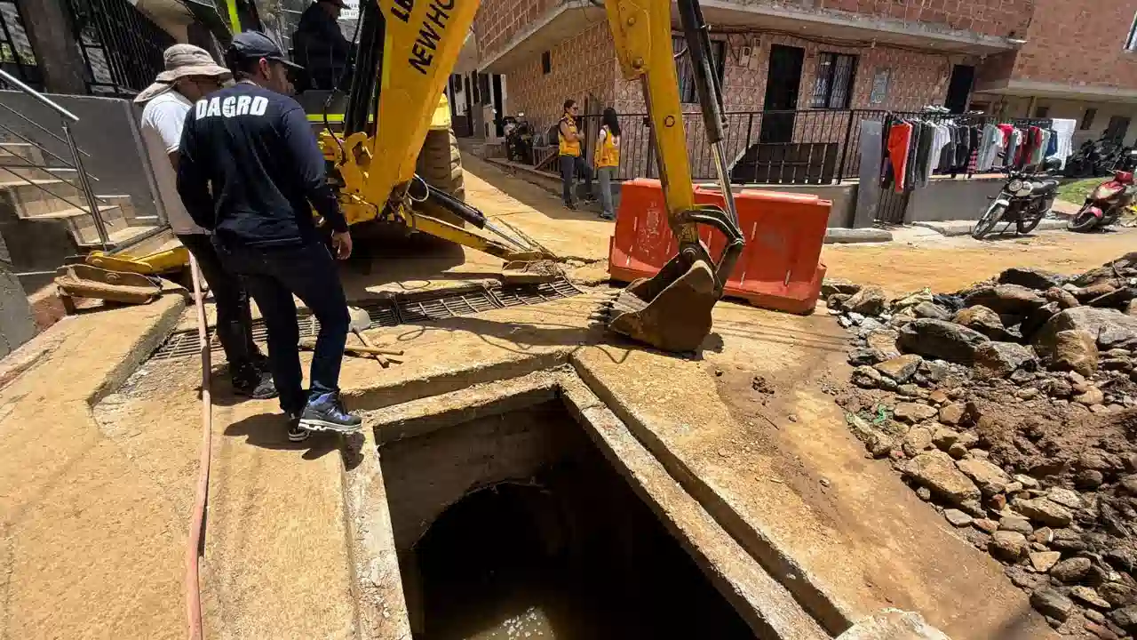 Autoridades realizan monitoreo permanente en Manrique tras desbordamiento de quebrada