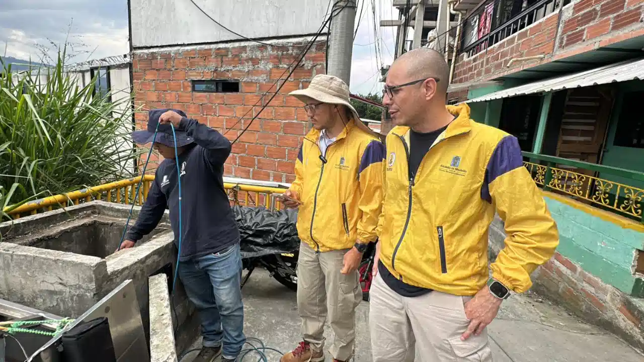 Medellín monitorea 31 puntos críticos por deslizamientos con tecnología geotécnica