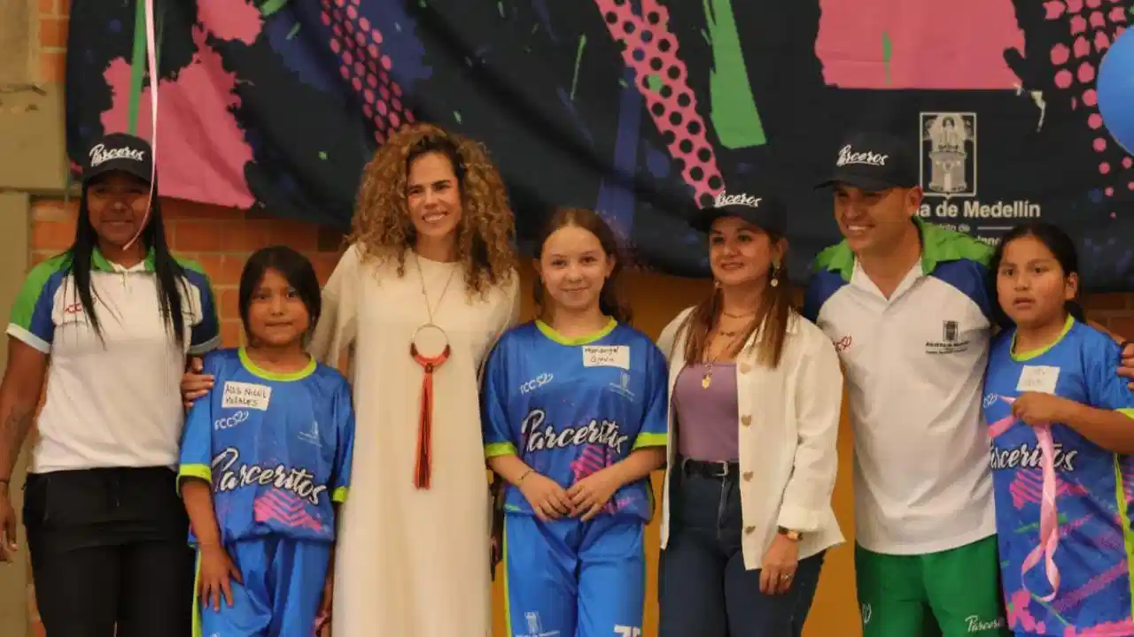 Medellín apuesta todo al programa Parceritos para prevenir la deserción y el reclutamiento