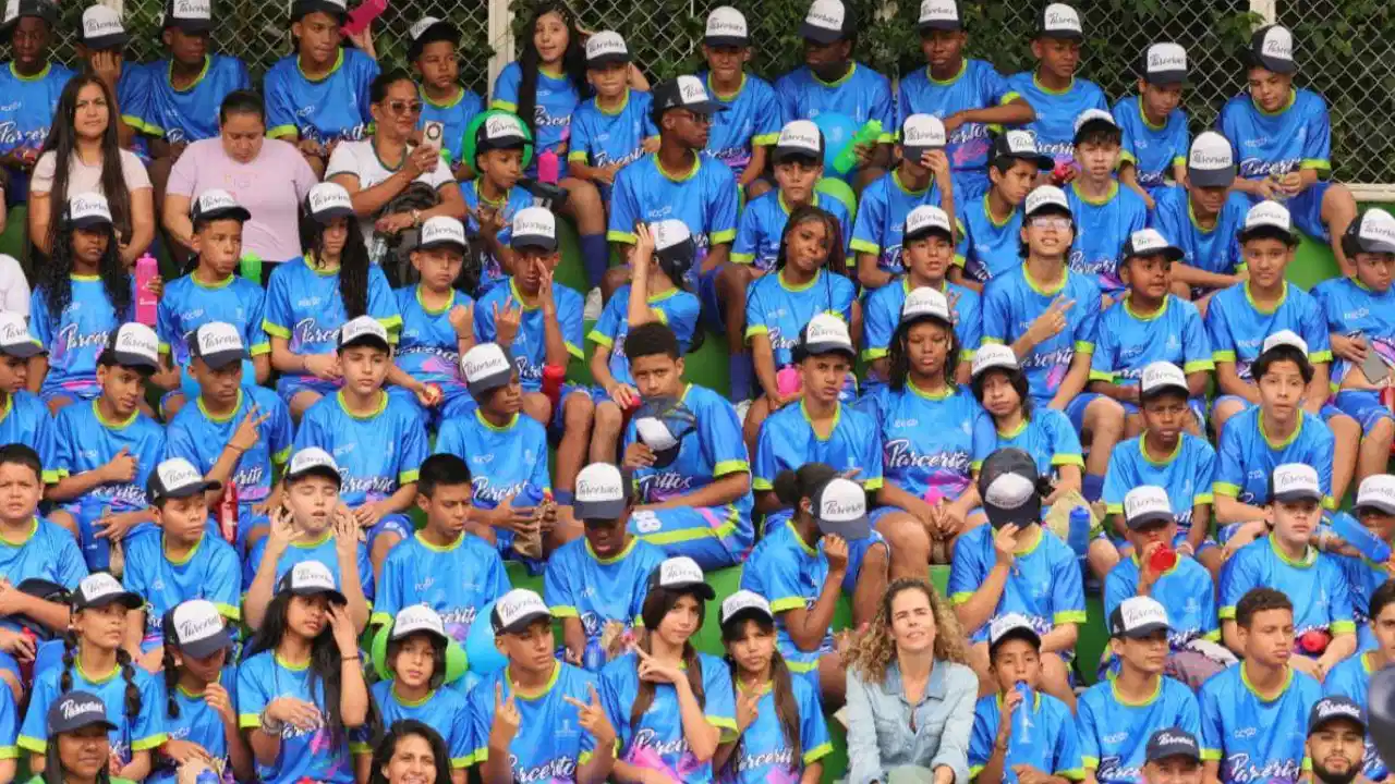 Medellín apuesta todo al programa Parceritos para prevenir la deserción y el reclutamiento
