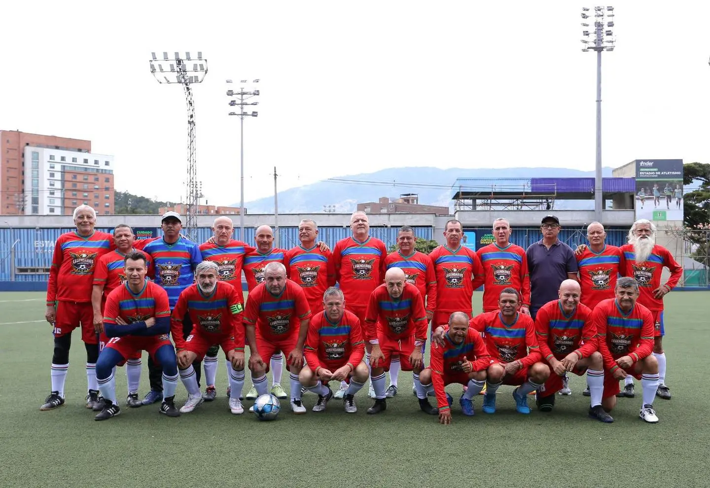 Andes volvió a hacer historia: el Suroeste antioqueño brilló en el Torneo Plus 50 y demostró que la pasión por el fútbol nunca envejece 3 701776781 1416870413813088 3465801860026552745 n
