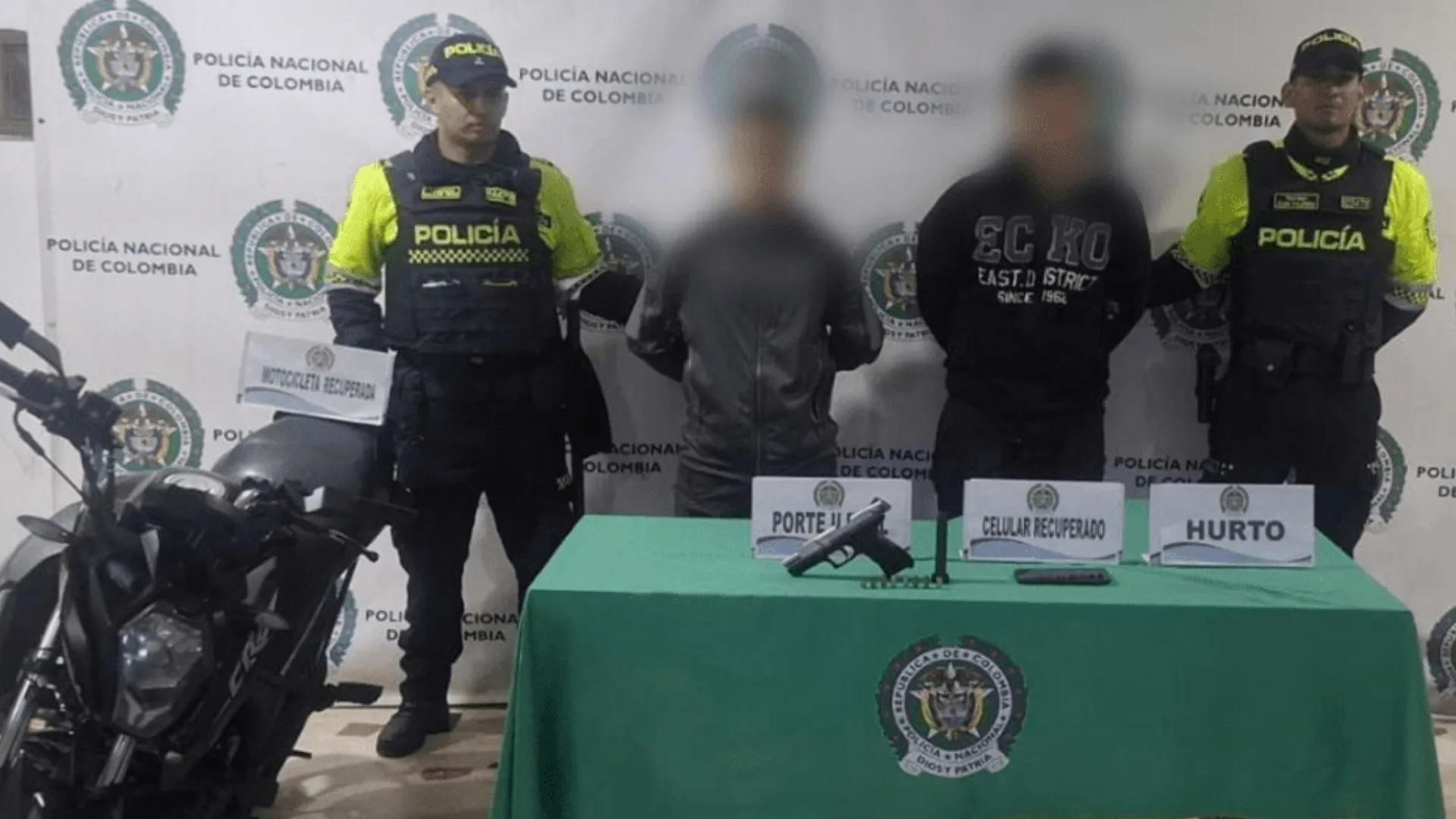 ¡Persecución de película en Bogotá! Caen dos hombres tras robar moto en Suba y huir hasta Kennedy