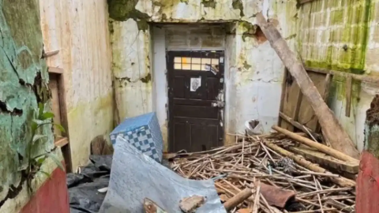 Demuelen en Yarumal un inmueble abandonado usado para consumo de drogas