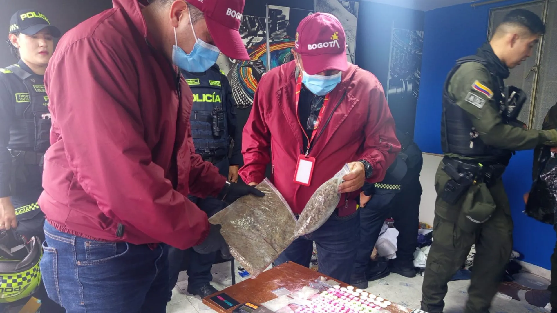 ¡Drogas, armas y celulares robados! Desmantelan fábrica casera de tusi y marihuana en el sur de Bogotá