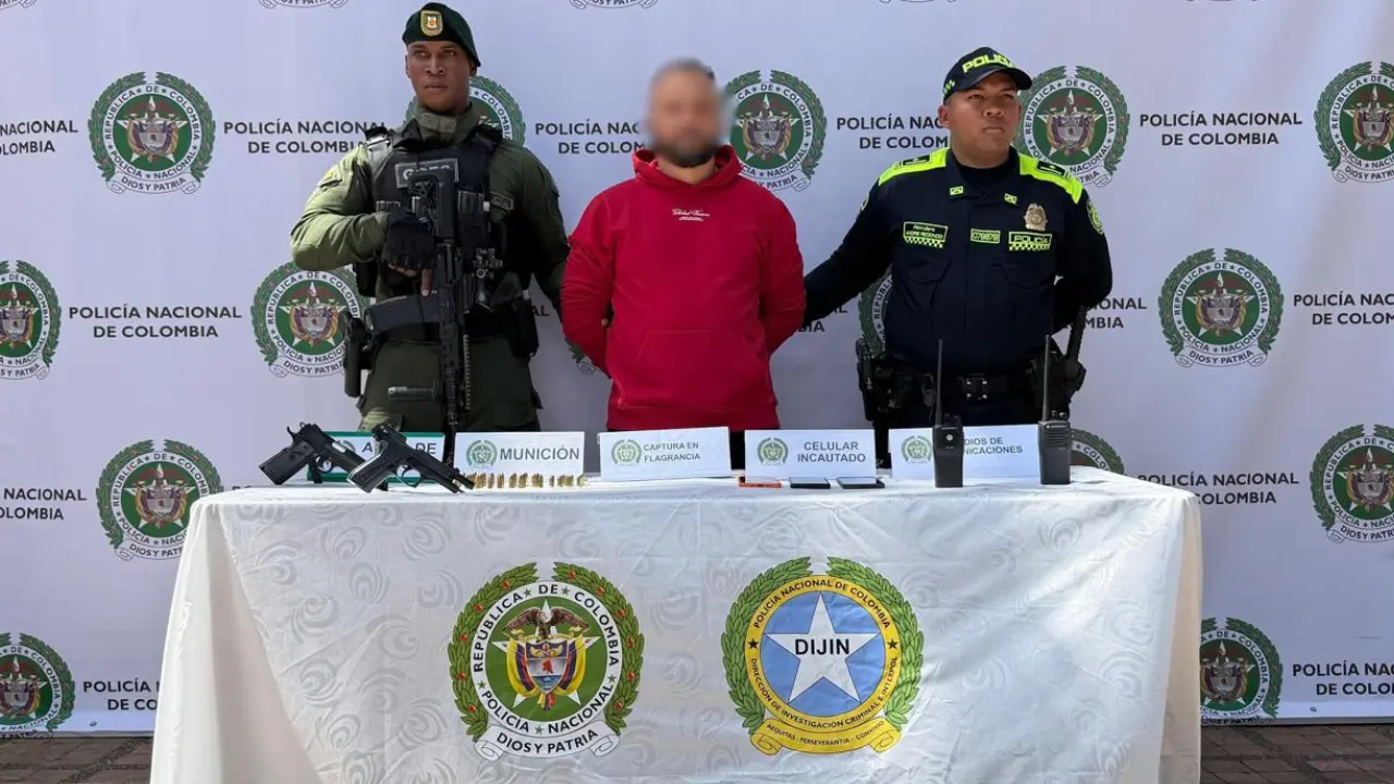 Cayó alias ‘Huelillo’, el temido segundo al mando de La Sierra en Medellín 2 Cayó alias ‘Huelillo’, el temido segundo al mando de La Sierra en Medellín