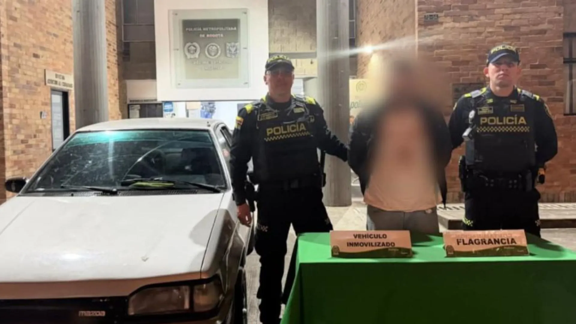 ¡Los pilló por el celular! Dueña de local frustró millonario robo en Engativá gracias a sus cámaras