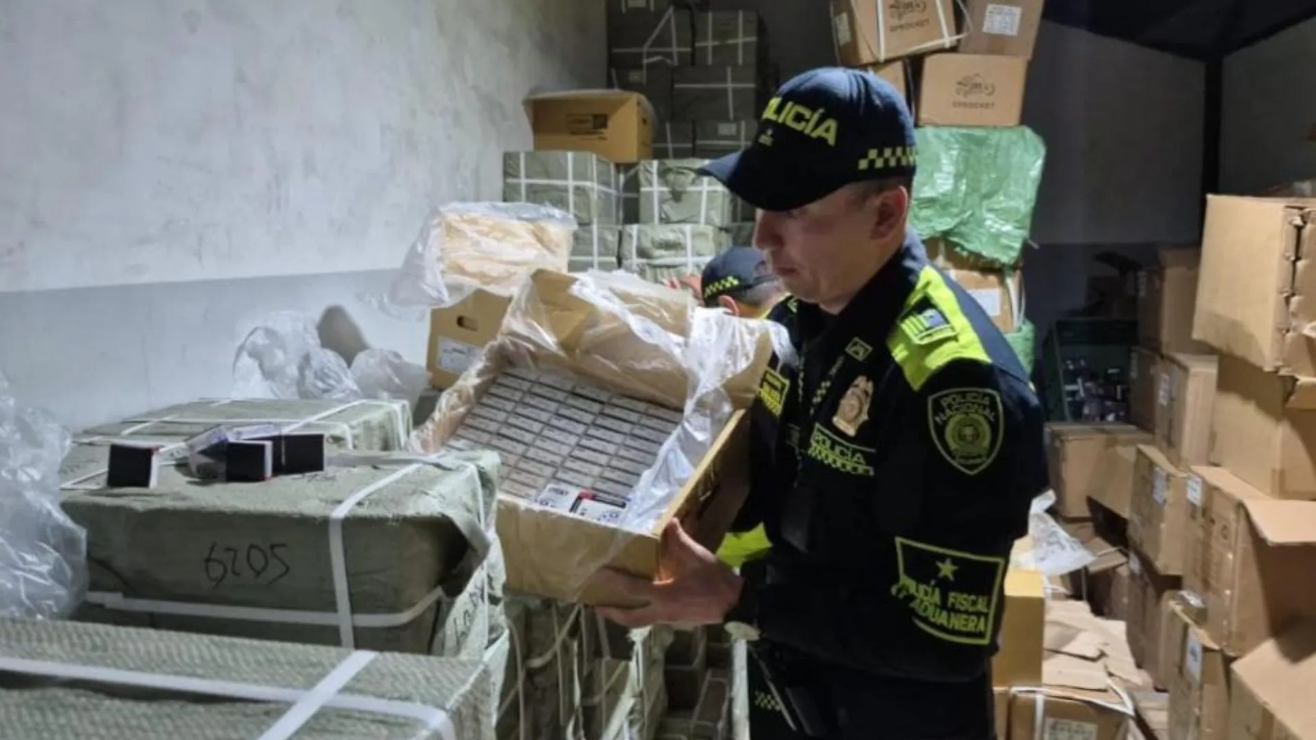 Duro golpe al contrabando de autopartes: incautan más de 130.000 piezas ilegales en Bogotá