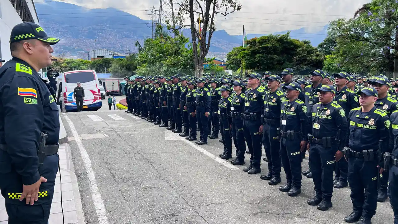 Llegaron 430 nuevos patrulleros para reforzar la seguridad en Antioquia 3 Llegaron 430 nuevos patrulleros para reforzar la seguridad en Antioquia