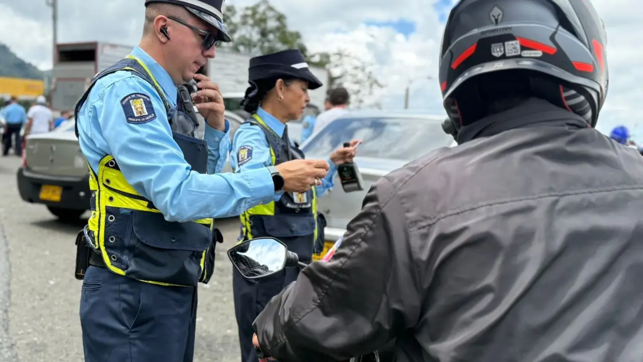 Les cayeron en Las Palmas: Medellín aprieta controles contra piques ilegales 2 Les cayeron en Las Palmas: Medellín aprieta controles contra piques ilegales